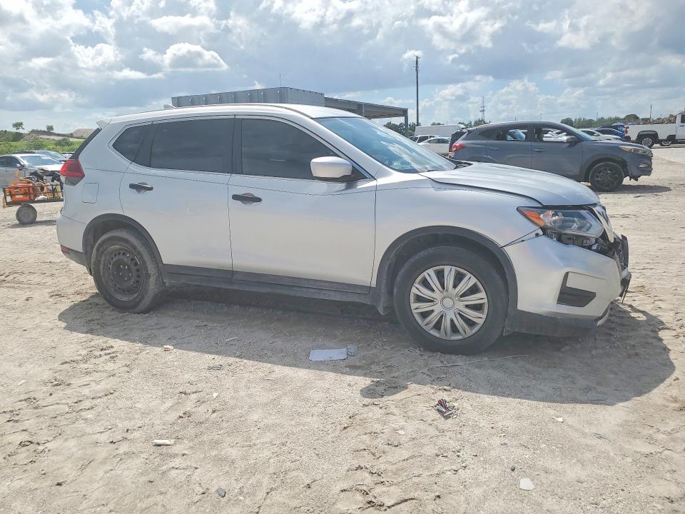 68753106 :رقم المزاد ، 5N1AT2MT9JC772052 vin ، 2018 Nissan Rogue مزاد بيع