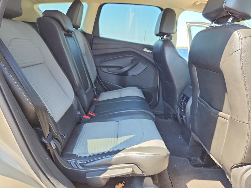 67669276 :رقم المزاد ، 1FMCU0GD7HUE44096 vin ، 2017 Ford Escape مزاد بيع