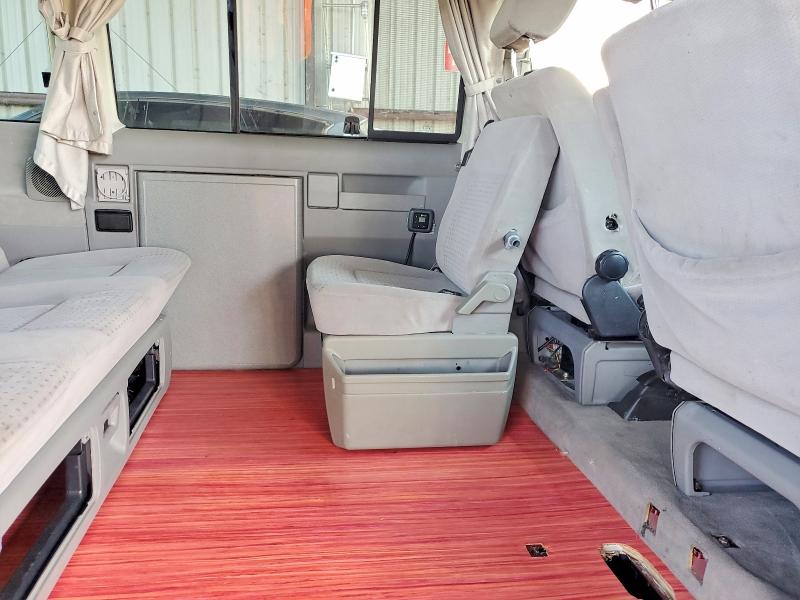69086186 :رقم المزاد ، WV2NB47082H013498 vin ، 2002 Volkswagen Eurovan مزاد بيع