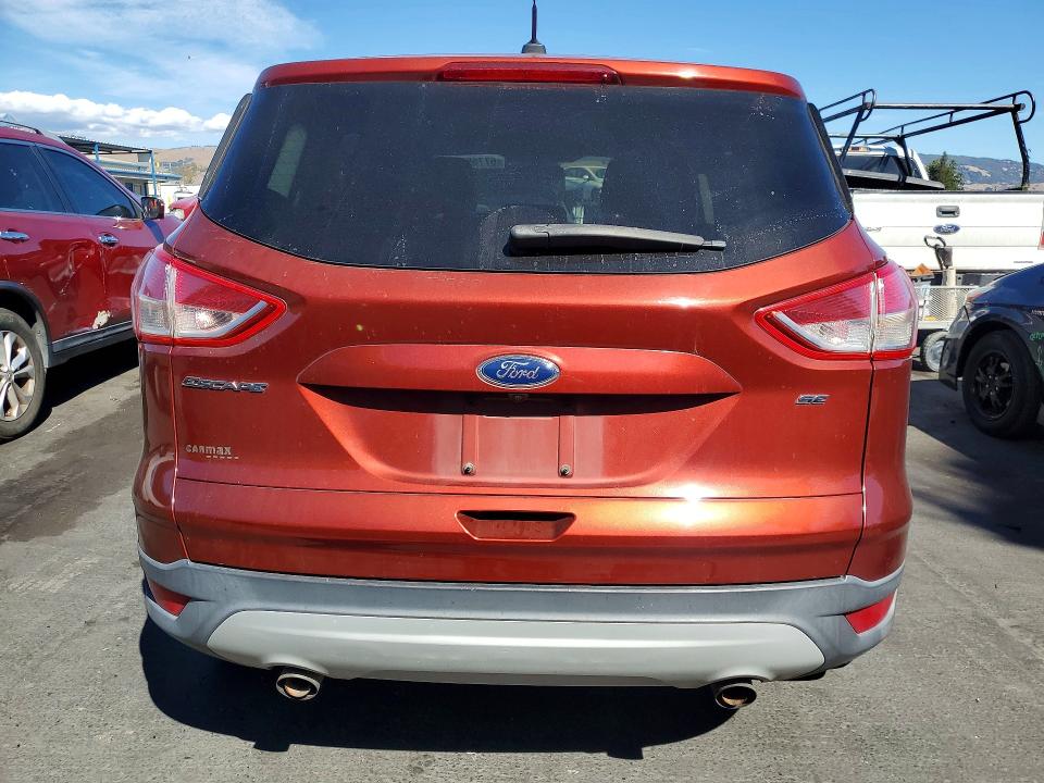 67755186 :رقم المزاد ، 1FMCU0G74FUC05564 vin ، 2015 Ford Escape مزاد بيع
