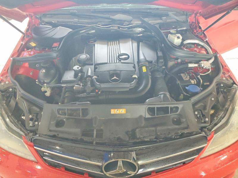 69852846 :رقم المزاد ، WDDGJ4HB7EG280304 vin ، 2014 Mercedes-benz C مزاد بيع