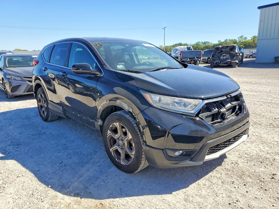 Продаж на аукціоні авто 2018 Honda Cr-v, vin: 7FARW2H88JE025828, номер лоту: 69455646