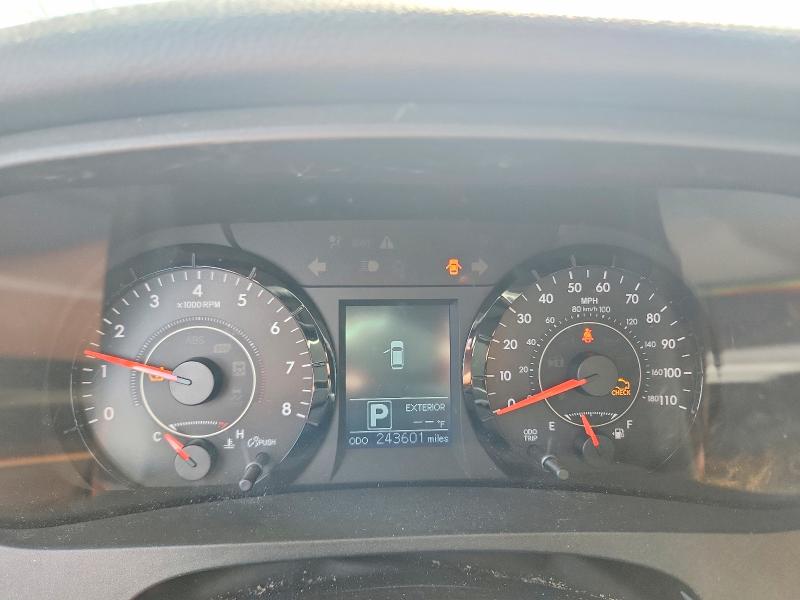69599786 :رقم المزاد ، 5TDKK3DC1FS682479 vin ، 2015 Toyota Sienna مزاد بيع