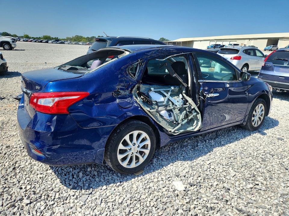 2018 Nissan Sentra მანქანა იყიდება აუქციონზე, vin: 3N1AB7APXJY340902, აუქციონის ნომერი: 67270946