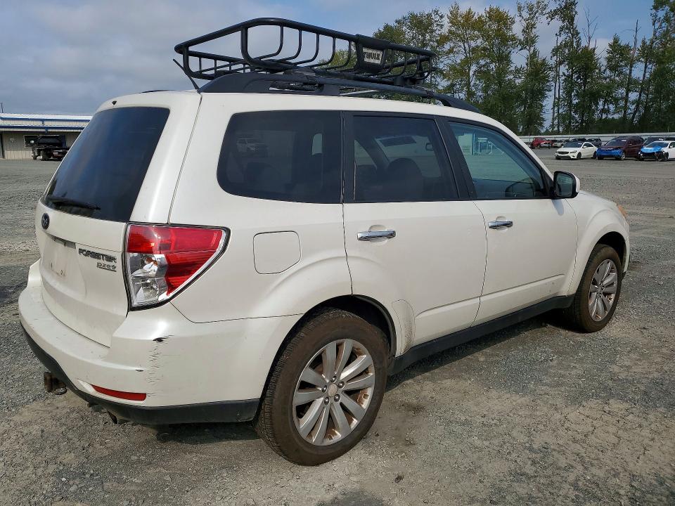 2011 Subaru Forester მანქანა იყიდება აუქციონზე, vin: JF2SHAEC2BH762486, აუქციონის ნომერი: 67217286