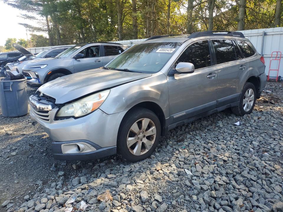 2011 Subaru Outback მანქანა იყიდება აუქციონზე, vin: 4S4BRBGC6B3332337, აუქციონის ნომერი: 68665426