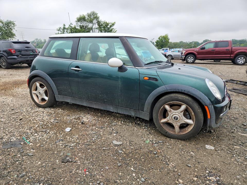 67395426 :رقم المزاد ، WMWRC33413TE18214 vin ، 2003 Mini Cooper مزاد بيع