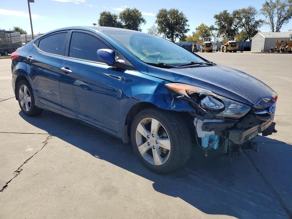 68672256 :رقم المزاد ، KMHDH4AE2DU952990 vin ، 2013 Hyundai Elantra مزاد بيع