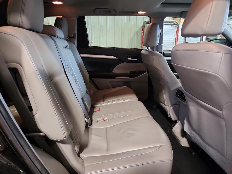 Продажа на аукционе авто 2016 Toyota Highlander, vin: 5TDJKRFH7GS227693, номер лота: 68937446