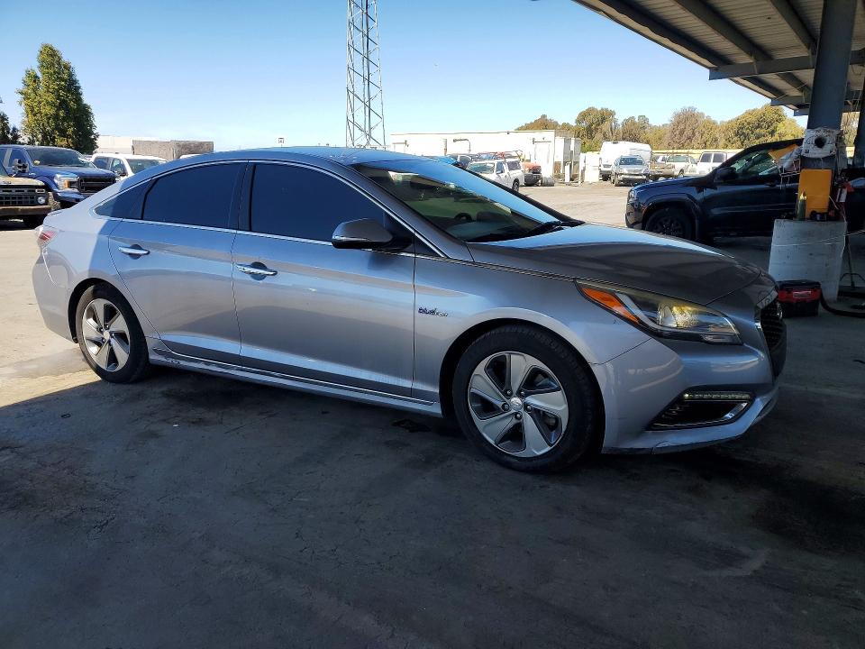 2016 Hyundai Sonata Hybrid მანქანა იყიდება აუქციონზე, vin: KMHE34L19GA022216, აუქციონის ნომერი: 68228686