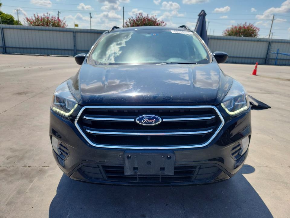 2019 Ford Escape მანქანა იყიდება აუქციონზე, vin: 1FMCU0GD4KUB64031, აუქციონის ნომერი: 68118226