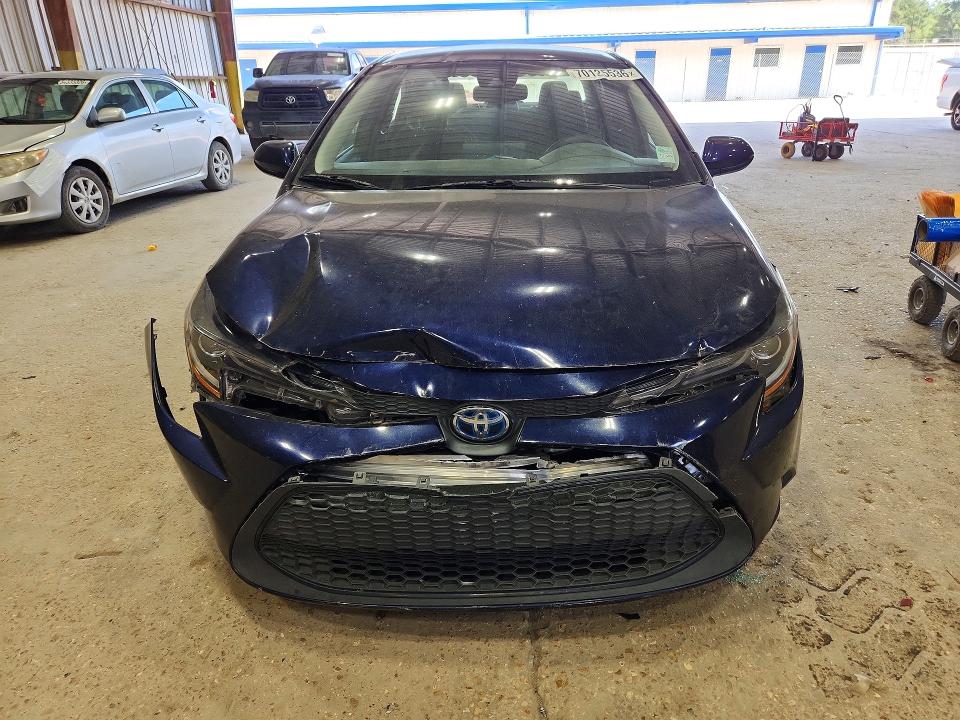 Продаж на аукціоні авто 2022 Toyota Corolla, vin: JTDEAMDE2NJ041876, номер лоту: 70125536