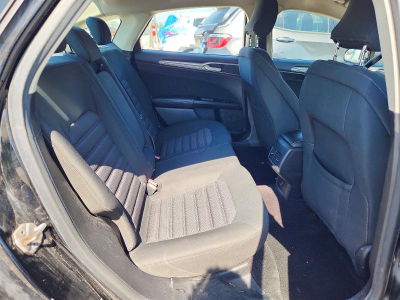 68970716 :رقم المزاد ، 3FA6P0HD1HR117195 vin ، 2017 Ford Fusion مزاد بيع