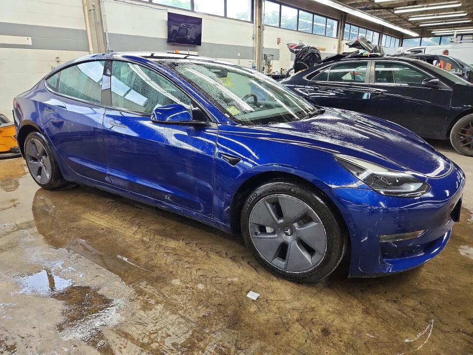 65961626 :رقم المزاد ، 5YJ3E1EA2NF371269 vin ، 2022 Tesla Model 3 مزاد بيع