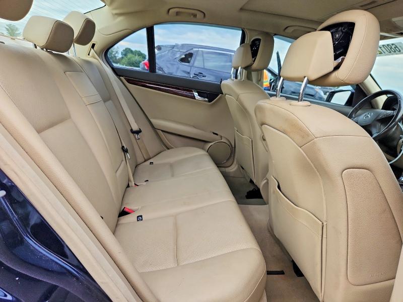 2011 Mercedes-benz C მანქანა იყიდება აუქციონზე, vin: WDDGF8BBXBR144296, აუქციონის ნომერი: 68012806