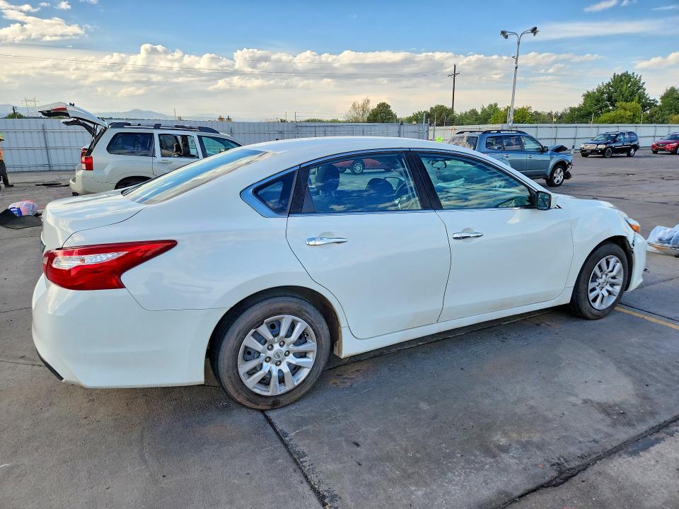 Продаж на аукціоні авто 2016 Nissan Altima, vin: 1N4AL3AP6GC213638, номер лоту: 68788966