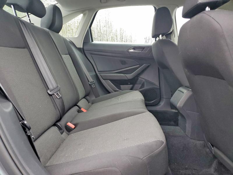 70665776 :رقم المزاد ، 3VWC57BU0MM063834 vin ، 2021 Volkswagen Jetta مزاد بيع