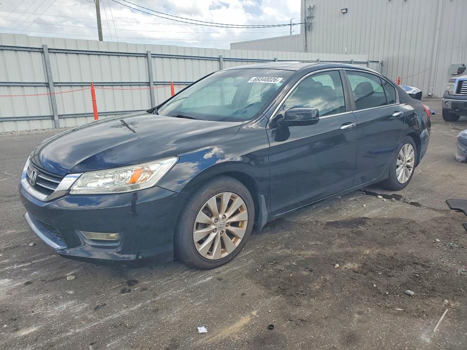69340026 :رقم المزاد ، 1HGCR2F7XDA228947 vin ، 2013 Honda Accord مزاد بيع