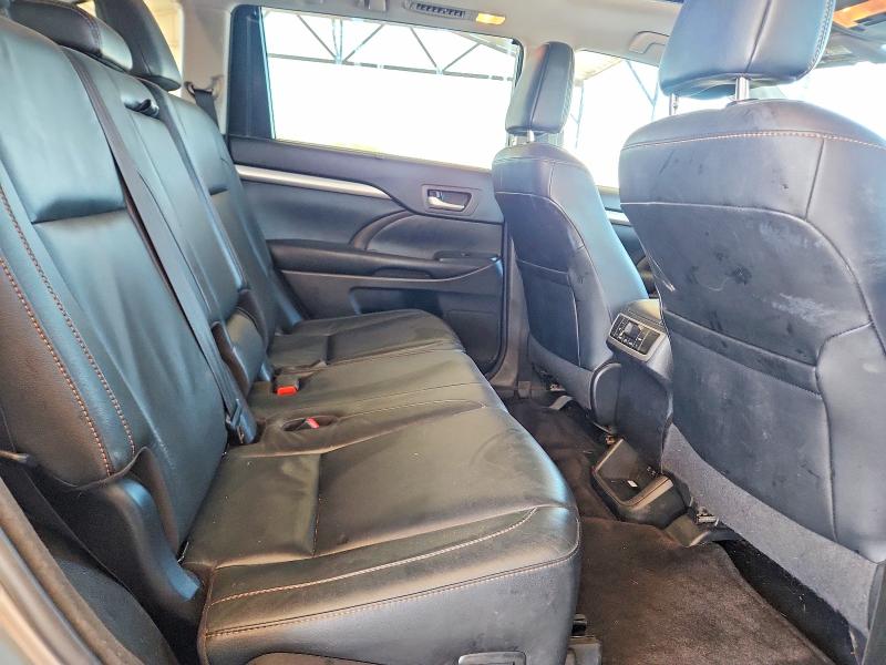 Продажа на аукционе авто 2017 Toyota Highlander, vin: 5TDJZRFH7HS365103, номер лота: 71072086