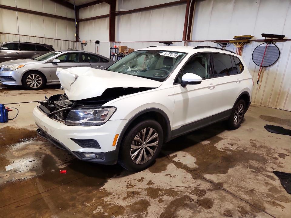 Продаж на аукціоні авто 2018 Volkswagen Tiguan, vin: 3VV0B7AX0JM028251, номер лоту: 69435996