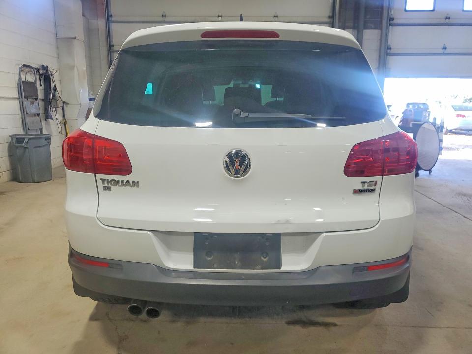 70174386 :رقم المزاد ، WVGBV7AX4GW583822 vin ، 2016 Volkswagen Tiguan مزاد بيع