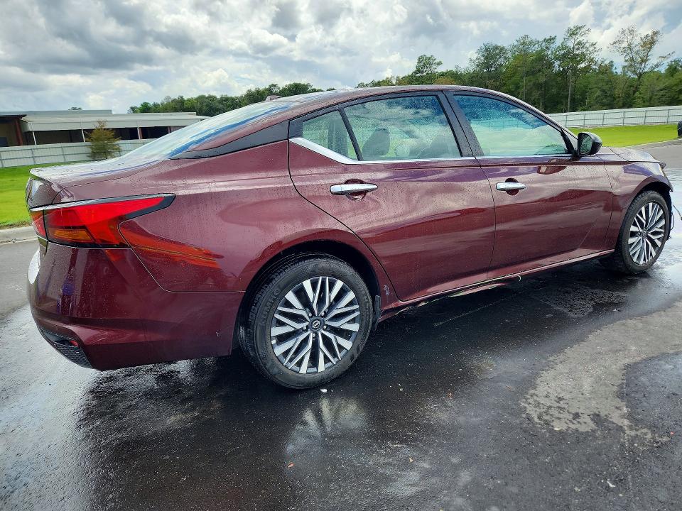67967696 :رقم المزاد ، 1N4BL4DV5SN343086 vin ، 2025 Nissan Altima مزاد بيع