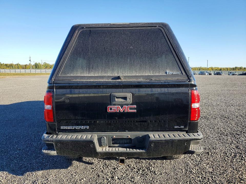 69098676 :رقم المزاد ، 3GTU2MEC5JG427936 vin ، 2018 Gmc Sierra مزاد بيع
