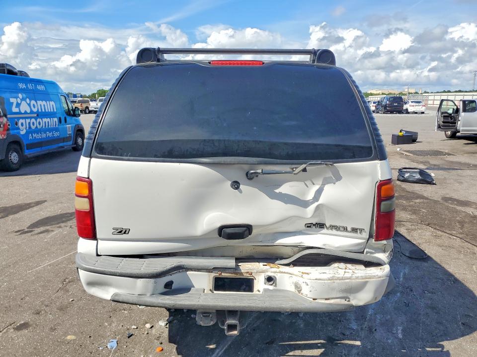 Продажа на аукционе авто 2002 Chevrolet Suburban, vin: 3GNFK16Z42G329547, номер лота: 68208146