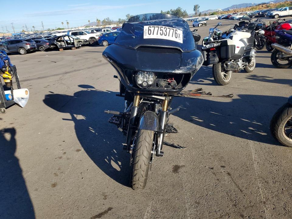67753776 :رقم المزاد ، 1HD1KTP28MB676258 vin ، 2021 Harley-davidson Fltrxs مزاد بيع