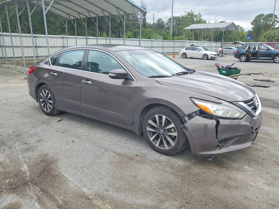 2017 Nissan Altima მანქანა იყიდება აუქციონზე, vin: 1N4AL3AP3HC181166, აუქციონის ნომერი: 70031046