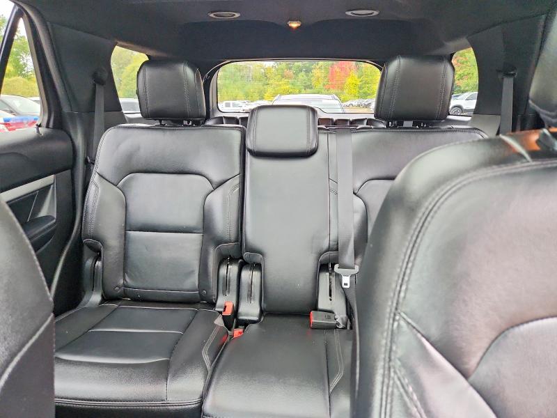 70942996 :رقم المزاد ، 1FM5K8DH3HGE40453 vin ، 2017 Ford Explorer مزاد بيع