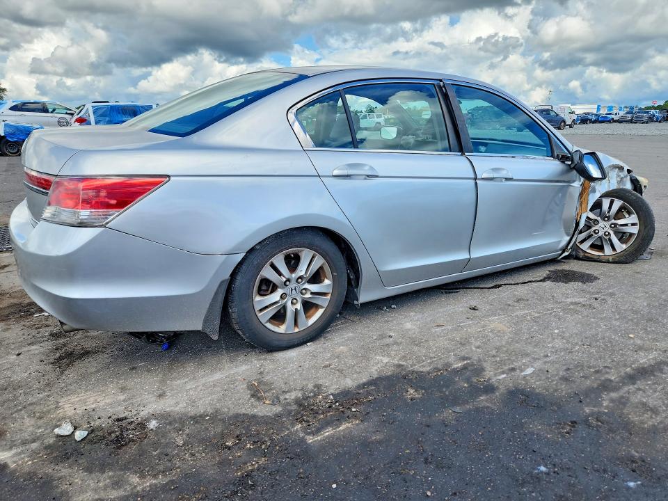 67491256 :رقم المزاد ، 1HGCP2F69CA117608 vin ، 2012 Honda Accord مزاد بيع