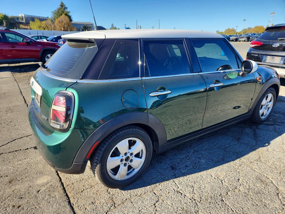 70045266 :رقم المزاد ، WMWXS5C59FT829182 vin ، 2015 Mini Cooper مزاد بيع
