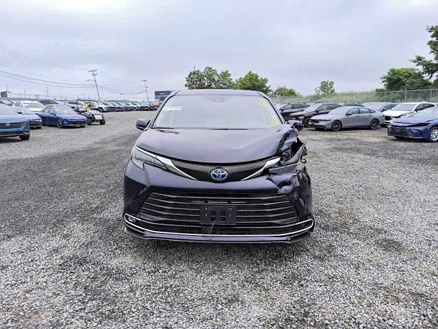 Продаж на аукціоні авто 2024 Toyota Sienna, vin: 5TDYRKEC2RS203599, номер лоту: 70293536