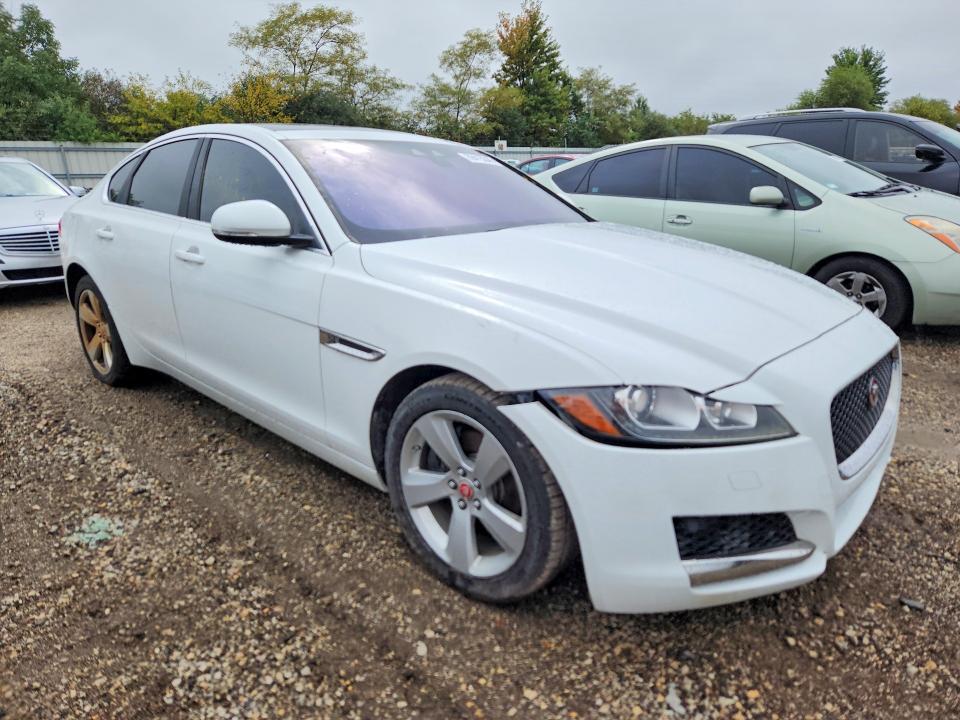 Aukcja sprzedaży 2018 Jaguar Xf, vin: SAJBR4FX1JCY69492, numer aukcji: 69415846