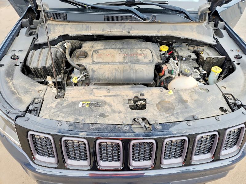 67450836 :رقم المزاد ، 3C4NJDDB0HT667879 vin ، 2017 Jeep Compass مزاد بيع