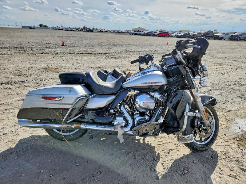 70260496 :رقم المزاد ، 1HD1KEL17FB676120 vin ، 2015 Harley-davidson Flhtk مزاد بيع