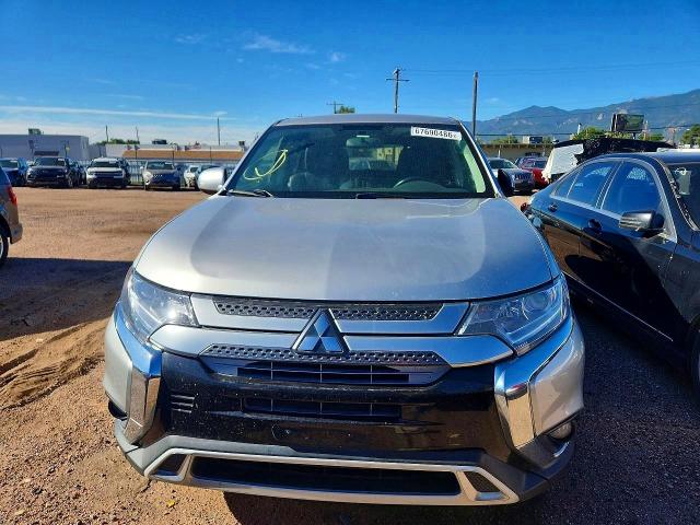 2019 Mitsubishi Outlander მანქანა იყიდება აუქციონზე, vin: JA4AD3A30KZ042650, აუქციონის ნომერი: 67690486