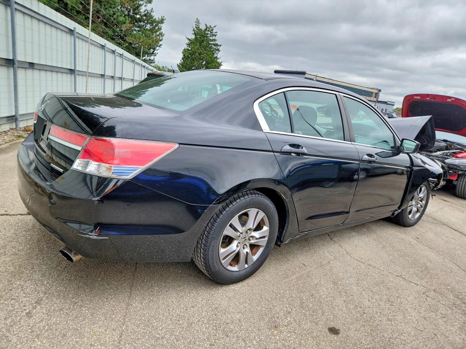 Продажа на аукционе авто 2012 Honda Accord, vin: 1HGCP2F61CA131860, номер лота: 70269566