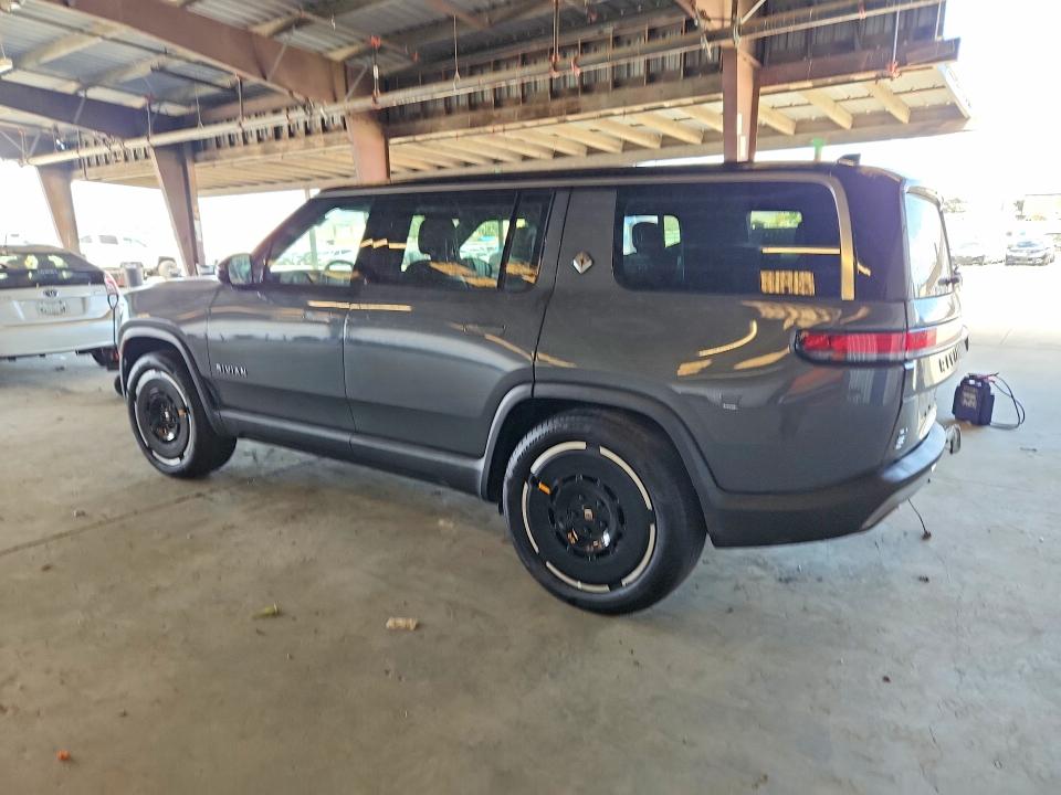 Продажа на аукционе авто 2025 Rivian R1s, vin: 7PDSGBBA3SN048046, номер лота: 66964086