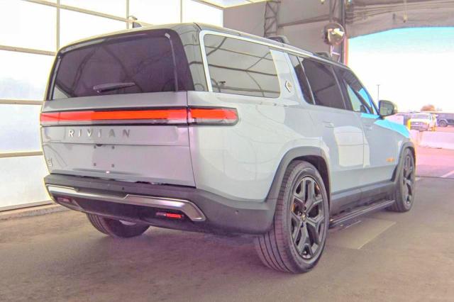 2023 Rivian R1s მანქანა იყიდება აუქციონზე, vin: 7PDSGABA4PN019950        , აუქციონის ნომერი: 68713586