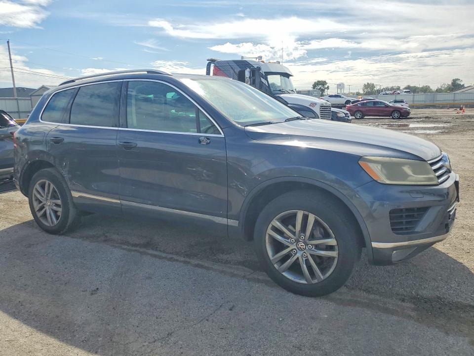 Aukcja sprzedaży 2015 Volkswagen Touareg, vin: WVGEP9BPXFD002657, numer aukcji: 70000386