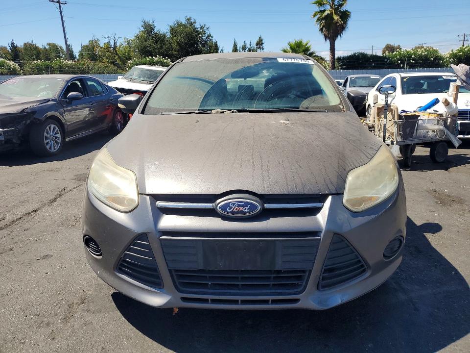 67726706 :رقم المزاد ، 1FADP3F26DL153760 vin ، 2013 Ford Focus مزاد بيع