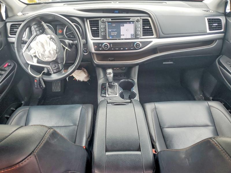 69304946 :رقم المزاد ، 5TDJZRFH4KS730215 vin ، 2019 Toyota Highlander مزاد بيع