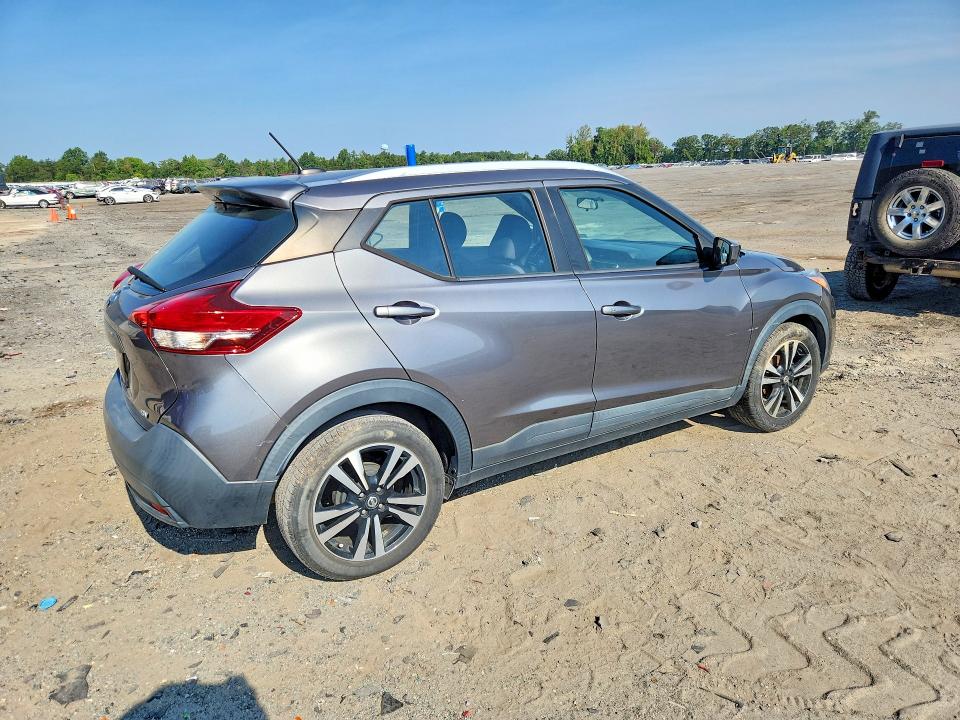 67564106 :رقم المزاد ، 3N1CP5CU3KL482539 vin ، 2019 Nissan Kicks مزاد بيع