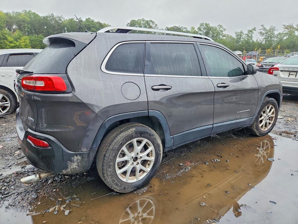 70039726 :رقم المزاد ، 1C4PJMCS2EW147201 vin ، 2014 Jeep Cherokee مزاد بيع