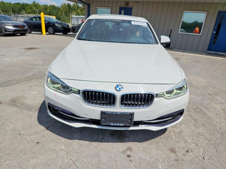 67507946 :رقم المزاد ، WBA8D9G38HNU62281 vin ، 2017 Bmw 330 مزاد بيع