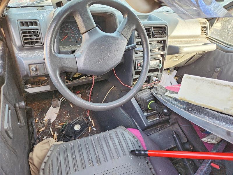 1993 Geo Tracker მანქანა იყიდება აუქციონზე, vin: 2CNBJ18UXP6935073, აუქციონის ნომერი: 69959236