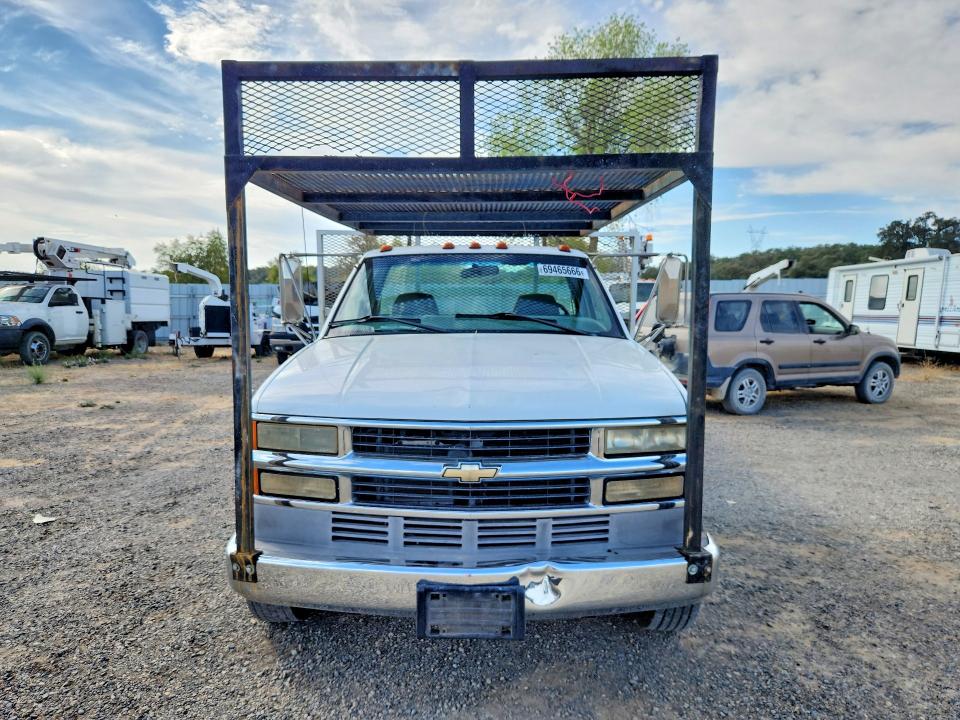 69465666 :رقم المزاد ، 3GBKC34GX1M101798 vin ، 2001 Chevrolet Silverado مزاد بيع