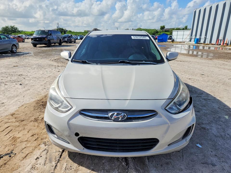2016 Hyundai Accent მანქანა იყიდება აუქციონზე, vin: KMHCT4AE6GU113200, აუქციონის ნომერი: 69032686